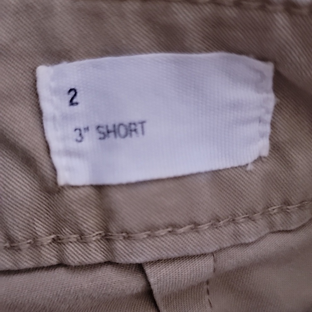 GAP Tan Shorts Size 2 - Picture 4 of 6
